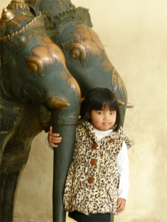 Eléphant khmer en bronze